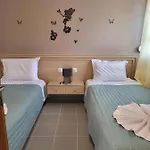 Roumeliotis House Apartment *