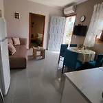 Roumeliotis House Apartment *