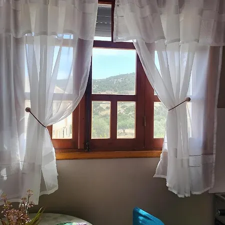 Roumeliotis House * カルパトス