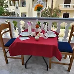 Roumeliotis House Apartment *