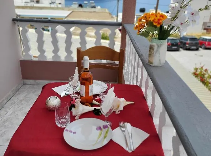 Apartman Roumeliotis House *