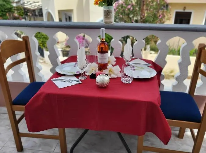 Roumeliotis House Apartman *